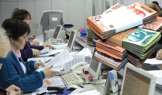 Милионерима подвукли црту
